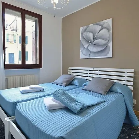 Venier 1 Apartman *